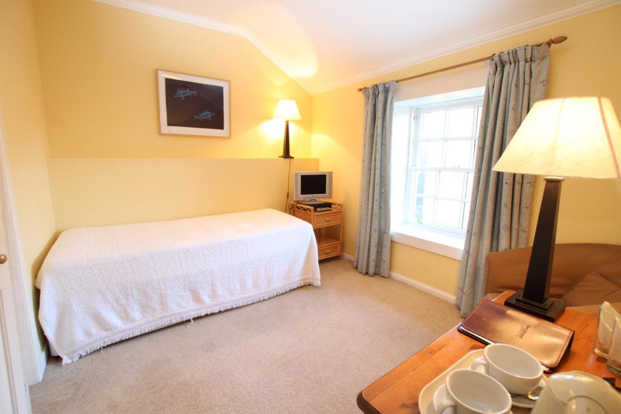 The Colonsay Hotel Isle of Colonsay Esterno foto